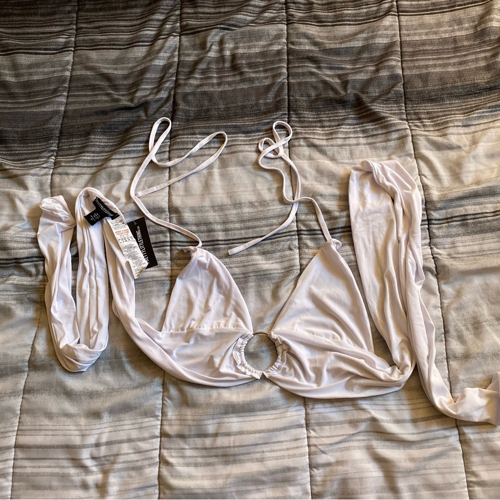 White Plunge Ring Detail Bralet